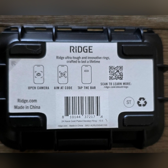 The Ridge Beveled Ring Set | 24K Gold, Size 10.5 - BRAND NEW - Picture 3 of 6